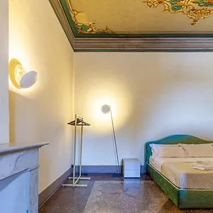 Apartment Casa Hygiea In Canton De' Fiori